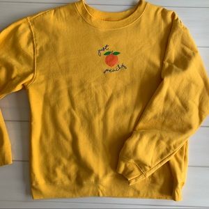 Just Peachy sweatshirt 🍑